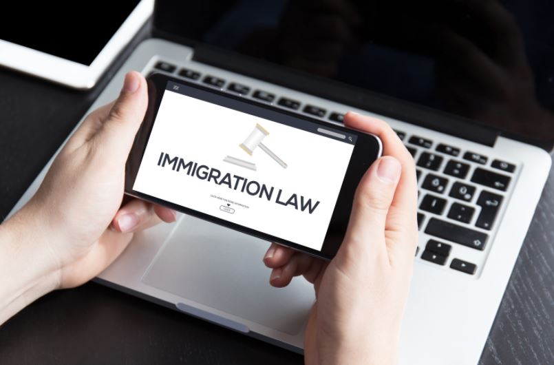 Immigration-Lawyer